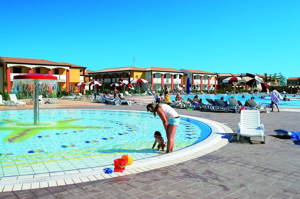 Villaggio Ai Pini Duna Verde Exterior foto